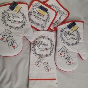 NWT 5 pc Kitchen Set, "This Kitchen Is Seasoned With Love" Red and White